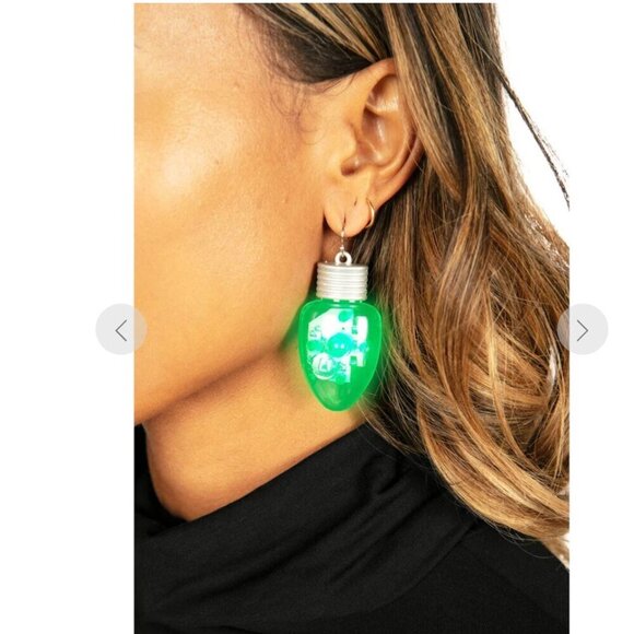 Tipsy Elves Light Up Bulb Earrings - New in Package! - Picture 3 of 4